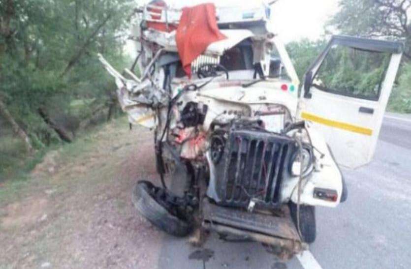 Road Accident नेपाल में बस और जीप की भीषण टक्कर, 6 लोगों की मौत