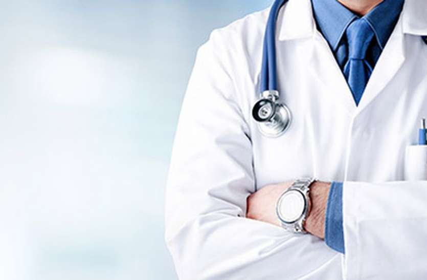 doctor अजब-गजब : मरीज ने दिया ऐसा झांसा और डॉक्टर से ठग लिए रुपए