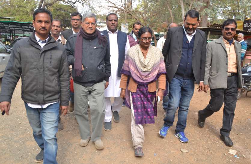 Congress MP Letest News In Hindi Neemuch Congress MP News अब कांग्रेस की पूर्व सांसद के साथ ऐसा क्या हुआ कि पहुंचना पड़ा 'कोर्ट'
