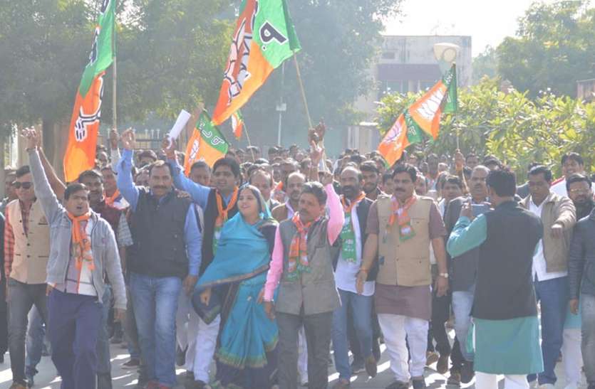 PM's post will be action against those who give dignified, false state पीएम का पद गरिमापूर्ण, गलत बयान देने वालों के खिलाफ हो कार्रवाई-नागर