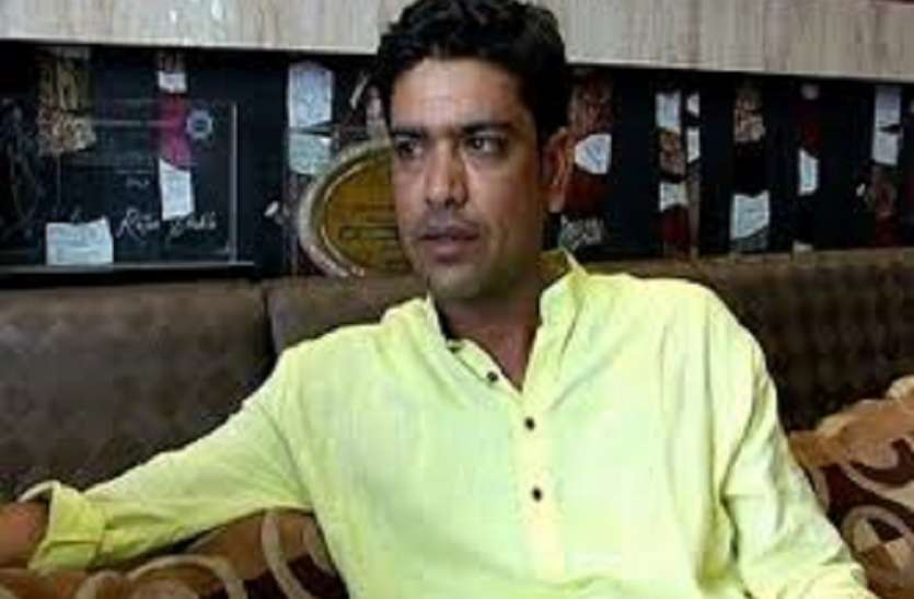 kolkata प्रमाणपत्रों के लिए परेशान हो रहे नागरिक