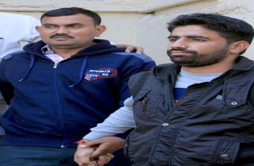 Bribe हैड कांस्टेबल रिश्वत लेते गिरफ्तार