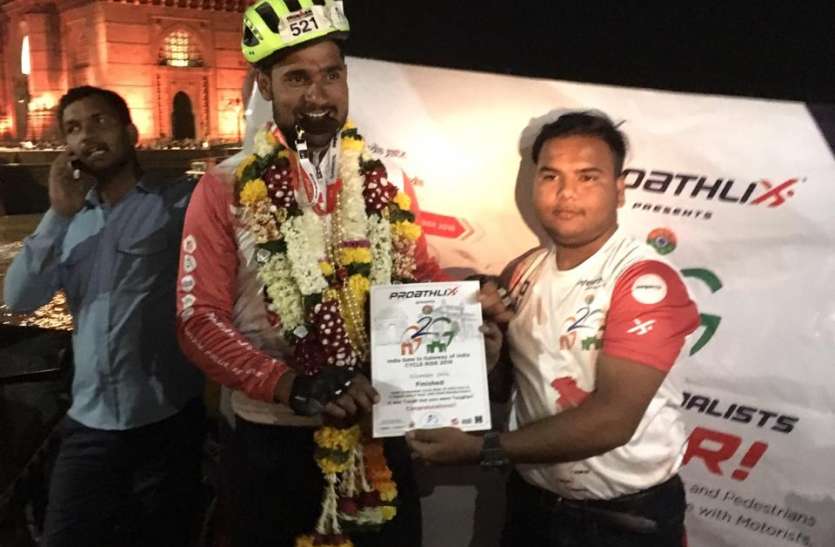Rishabh jain इंडिया गेट से गेटवे ऑफ इंडिया तक साइकिल पर यात्रा