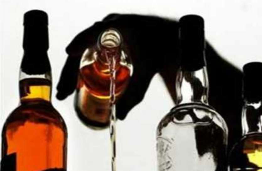 liquor sale percentage increase up to 40 % in UP इस साल 40 फीसदी तक बढ़ा दिया शराब का कोटा, नई दुकानों का आवंटन शुरू