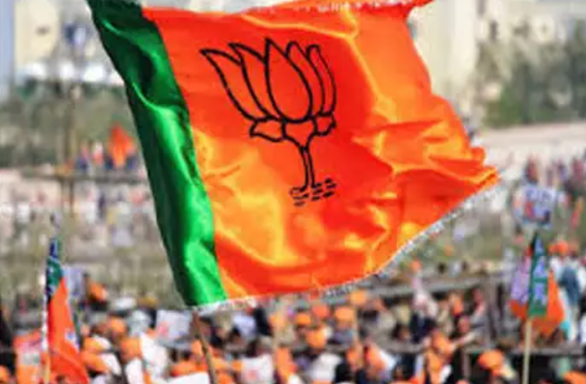BJP MLA Bihari Lal Arya daughter Bharti Arya May fight from Tikamgarh यूपी के विधायक की नजर मध्यप्रदेश की इस लोकसभा सीट पर, बेटी को चुनाव में उतारने की तैयारी