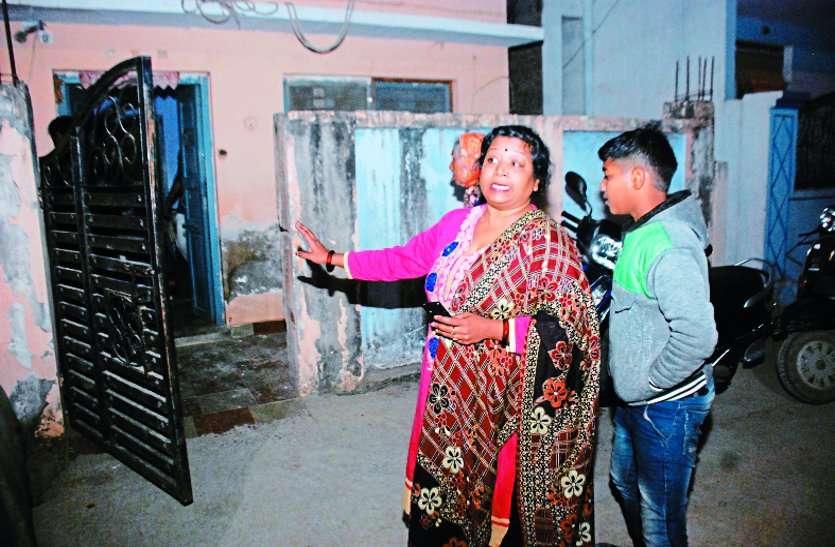crime news gwalior व्यापारी के घर घुसे बदमाश, परिवार के साथ की मारपीट जमकर धमकाया