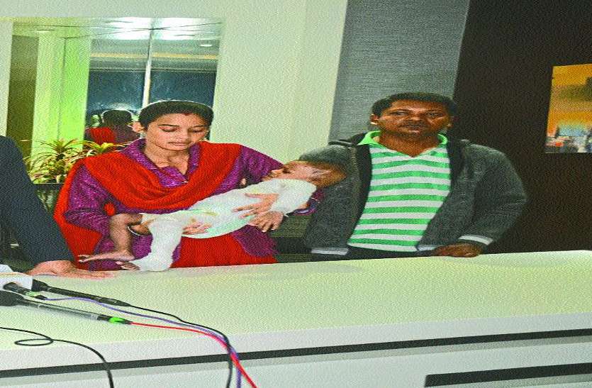 kalda nursing home गर्म पानी से जली 18 माह के बच्चे की त्वचा, डाक्टर्स ने पिता की स्कीन लगाकर दिया नया जीवनदान