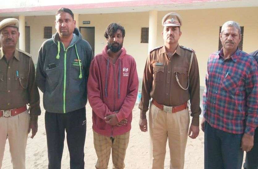 churu news एक साल से बेच रहा था अवैध हथियार, पुलिस के हत्थे आज चढ़ा