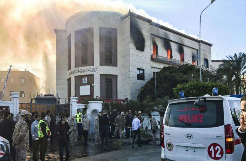 Libya Attack लीबिया: सरकारी कार्यालय के पास आईएस का आत्मघाती हमला, 3 पुलिसकर्मी मारे गए