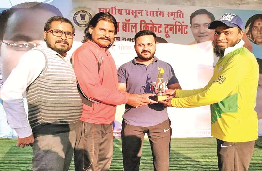 news गजेंद्र ने जड़ा शतक, साहिल के छह शिकार