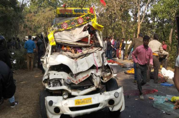 jharkhand 12 people died in road accident झारखंड के लिए दर्दभरा रहा गुरूवार, तीन हादसे लील गए 12 लोगों की जिंदगी