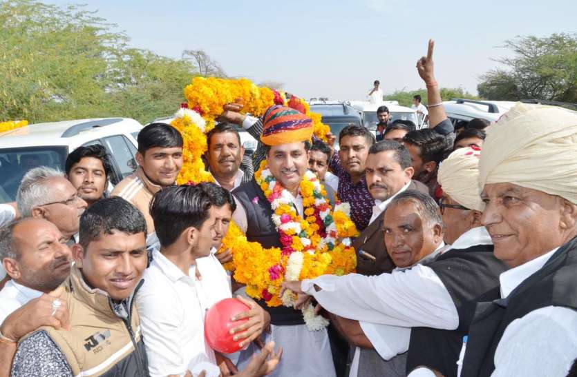 'गरीब व आमजन के काम होंगे प्राथमिकता सेÓ 'गरीब व आमजन के काम होंगे प्राथमिकता सेÓ