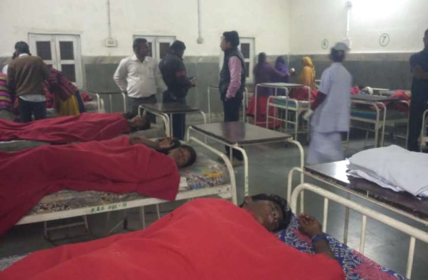 Breaking : मड़ई मेला से घर लौट रहे छात्रों से भरी पिकअप पलटी, 38 बच्चे घायल, 10 छात्रों का प्राथमिक इलाज के बाद कटघोरा अस्पताल किया रेफर Breaking : मड़ई मेला से घर लौट रहे छात्रों से भरी पिकअप पलटी, 38 बच्चे घायल, 10 छात्रों का प्राथमिक इलाज के बाद कटघोरा अस्पताल किया रेफर