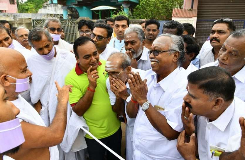 acharya mahasharman pravachan दुख से मुक्त होने का साधन है आत्मानुशासन