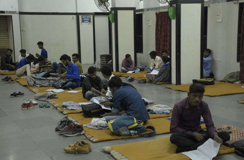 surat SURAT : 172 केन्द्रों पर 75 हजार से अधिक परीक्षार्थी देंगे परीक्षा