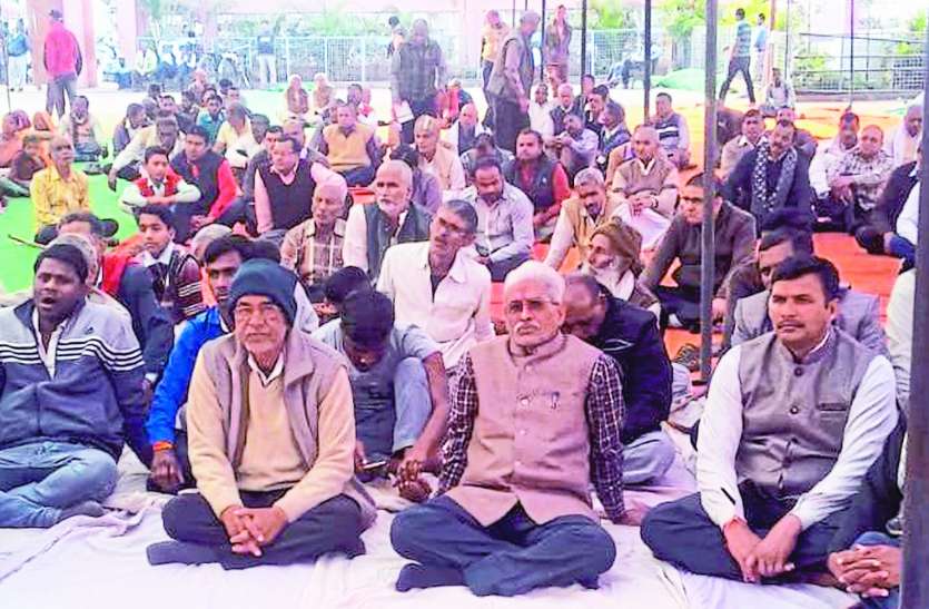 Bhagwat Katha: Kirtan ego and similitude leads to humility भागवत कथा: कीर्तन से अहंकार और अनुकीर्तन से विनम्रता का जन्म होता है