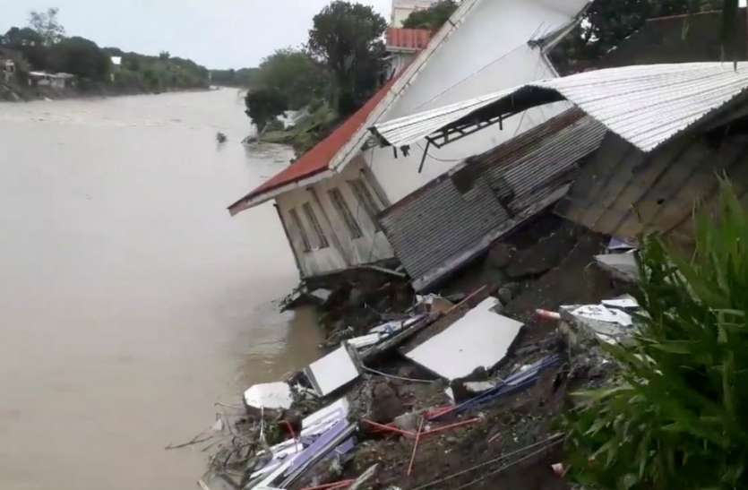 Phillipines usman typhoon have cost 126 lives till now फिलीपींस: तूफान में मरनेवालों की संख्या बढ़कर हुई 126, क्रिसमस के बाद से जारी है 'उस्मान' से तबाही