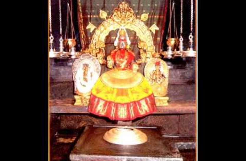 mukambika mandir देवी महालक्ष्मी के 1200 साल पुराने इस मंदिर में बंद है करोड़ों का खजाना, जानें रहस्य
