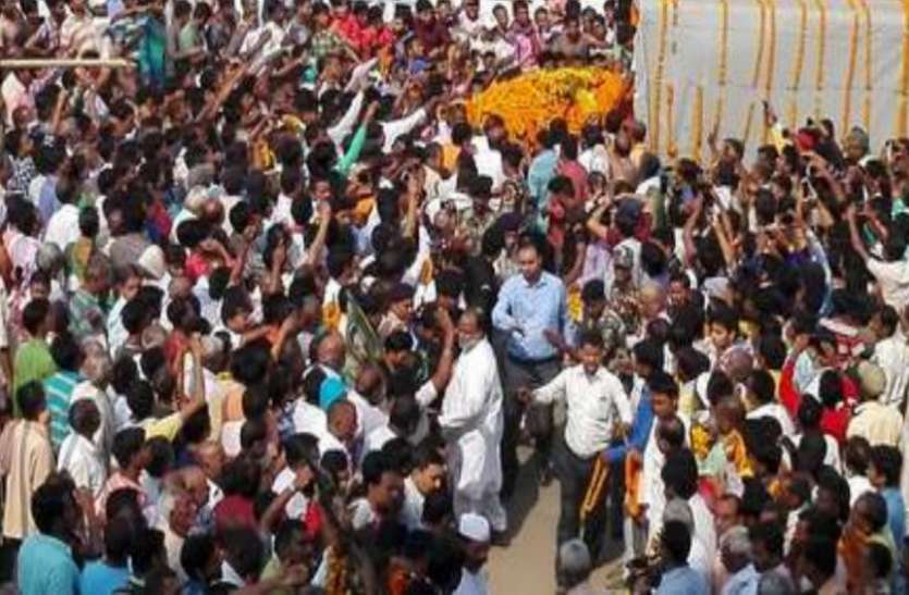 actor इस दिग्गज एक्टर का संदिग्ध हालत में मौत, लोग कहते थे- अभिनय के बादशाह