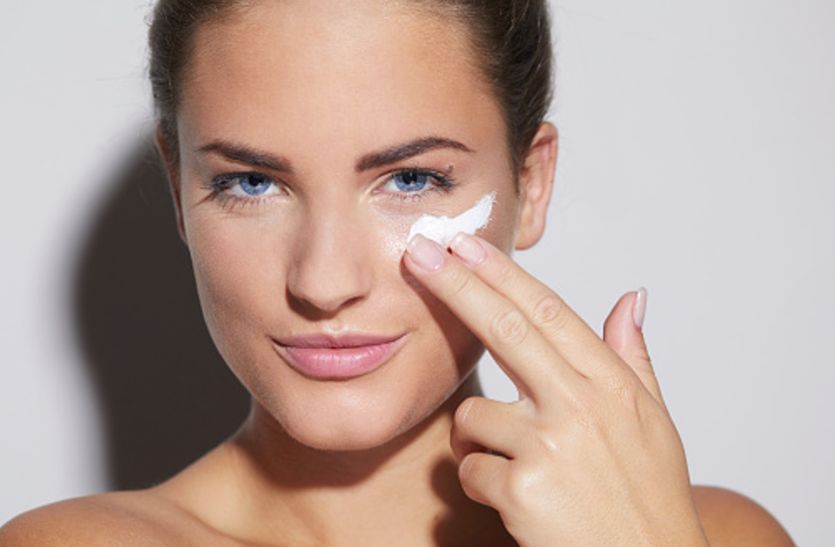 multani mitti for beauty चंद मिनटाें में झुरियां मिटाकर चेहरा चमका देगी 5 रूपए की ये चीज