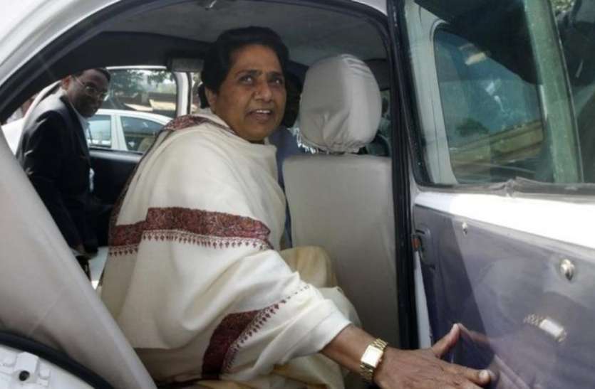 Mayawati कभी IAS बनना चाहती थी मायावती, अब लग्जरी कारों का कलेक्शन देखकर दांतों तले दबा लेंगे उंगली