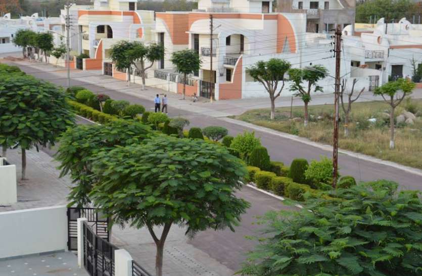 Stamp on construction of Judge Colony after medical college मेडिकल कॉलेज के बाद जज कॉलोनी का होगा निर्माण