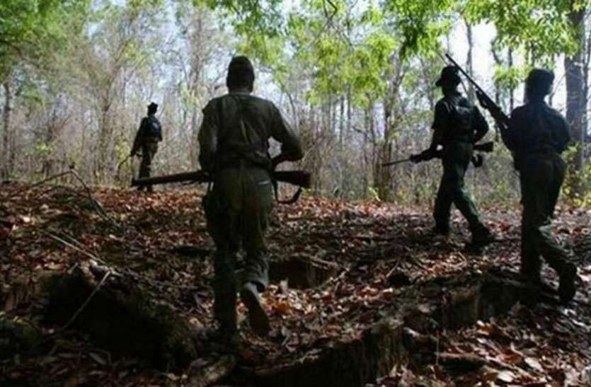 झारखंड: दुमका पुलिस को मिली बड़ी कामयाबी, दस लाख का इनामी नक्सली ढेर झारखंड: दुमका पुलिस को मिली बड़ी कामयाबी, दस लाख का इनामी नक्सली ढेर