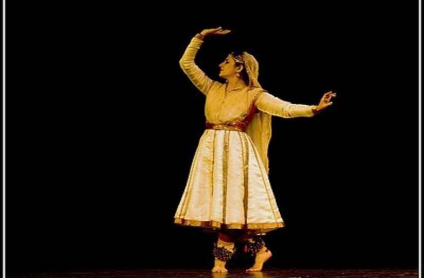 Guru Lachhu Maharaj स्व0 गुरू लच्छू महाराज की स्मृति में हुआ नृत्य परंपरा का आयोजन