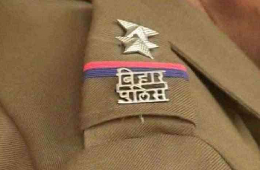Bihar news बिहार: एसएचओ के घर से भारी मात्रा में शराब बरामद, 39 पुलिसकर्मियों पर गिरी गाज