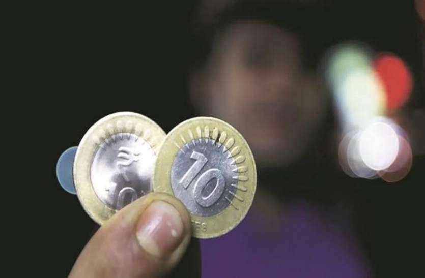 Indian rupee साल 2019 में पहली बार 71 के नीचे फिसला रुपया
