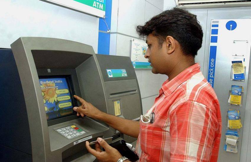 New Feature In Sbi Atm And Sbi Latest News एसबीआई ने एटीएम मशीन में जोड़ा नया फीचर, जानें क्या होगा फायदा