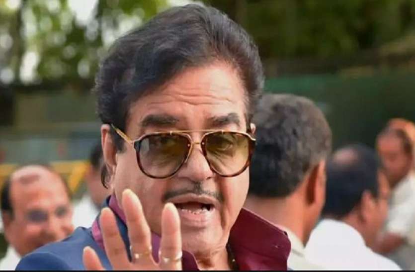 shatrughan sinha शत्रुघ्न सिन्हा: विधानसभा चुनाव में राहुल गांधी का प्रदर्शन अकल्पनीय, इंदिरा होतीं तो कांग्रेस में होता