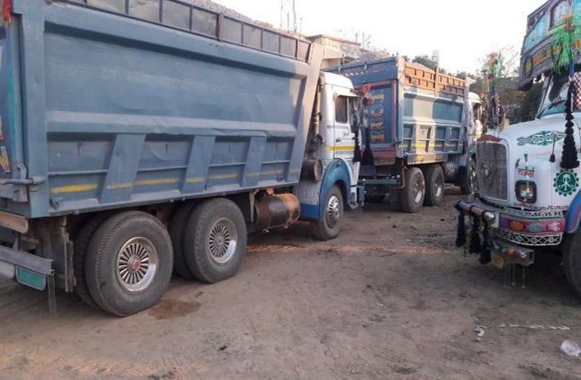 news सीहोर जिले में 40 किलो मीटर प्रति घंटे की रफ्तार से ही दौड़ सकेंगे रेत के डंपर