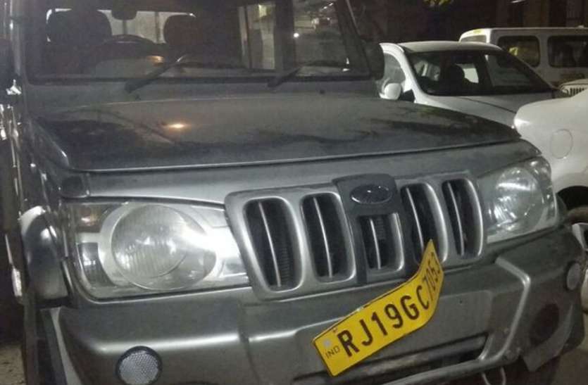 Road accident in Jodhpur बाइक को टक्कर मार घसीटते ले गई कैम्पर