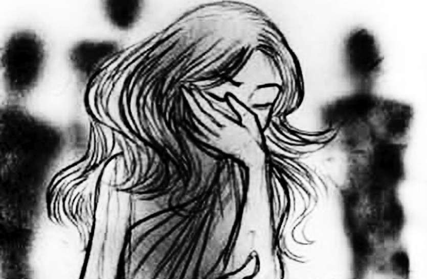 rape इस गांवों के युवकों ने कर दी सभी हदें पार, लोगों की समझाईश पर महिला पहुंची थाने, जानें पूरा मामला