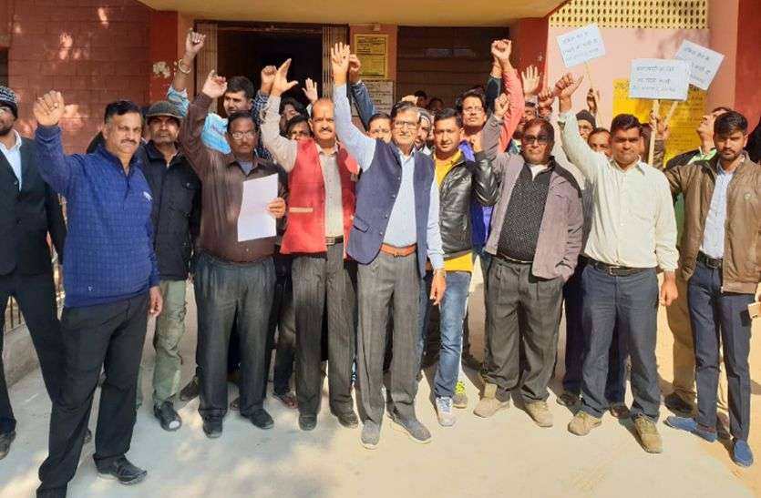 churu news बच्ची का बलात्कार कर शव दफनाने वालों को करो गिरफ्तार