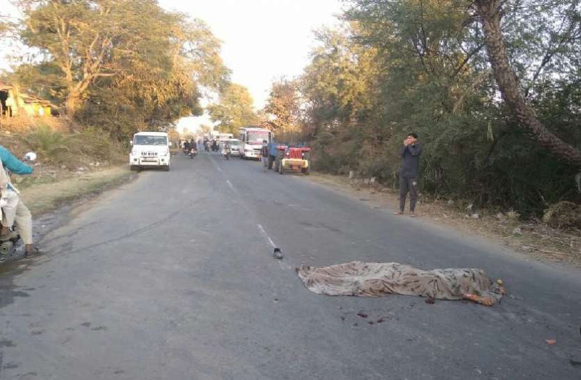 4 killed in big road accident बड़ी खबर: बेलगाम ट्रक ने चार लोगों को रौंदा, सभी की मौत, इलाके में मातम