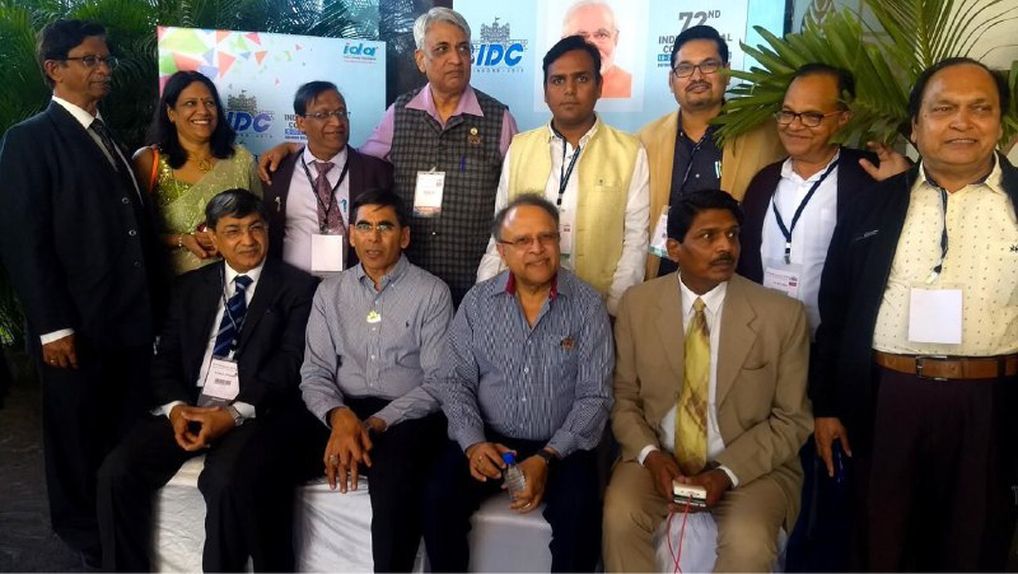 indore डेंटिस्टों के बीच एसीएस बोले: निजी कॉलेज से निकलने वाले बच्चों नहीं आता काम