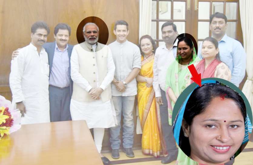 Neelam Sonkar BJP सांसद के गोद लिये गांव की हैरान कर देने वाली हकीकत आयी सामने, चुनाव के ठीक पहले मचा हड़कम्प