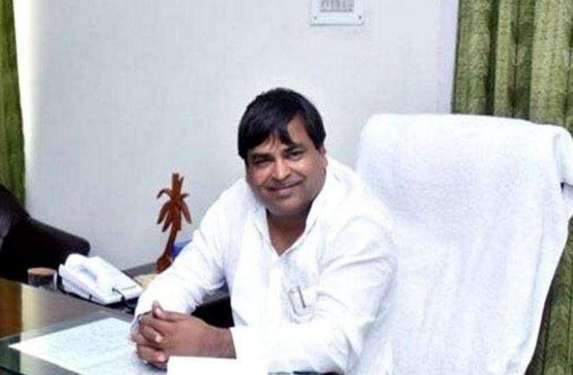 news रेप के बाद अब इस बड़े मामले में फंस सकते हैं पूर्व मंत्री गायत्री प्रजापति