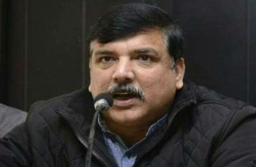Sanjay Singh योगी सरकार कोरोना से मरने वालों को लावारिस बताकर नदियों में फेंक रही: संजय सिंह