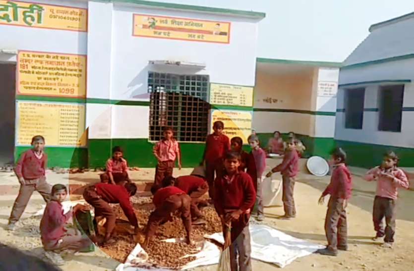 Child लॉकडाउन में भटक गए राह, सडक़ों पर मिले ये मासूम