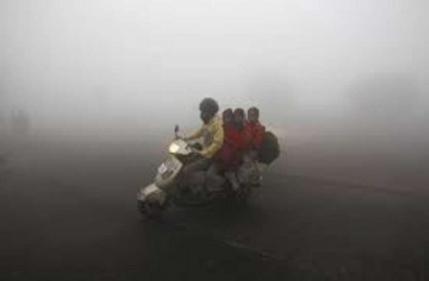 Cold यूपी में बदल रहा मौसम का मिजाज, और बढ़ सकती है ठंड