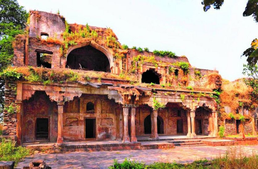 Attracts amateurs of adventure, fort of Gnanvargarh | एडवेंचर के शौकीनों को  आकर्षित करता है गिन्नौरगढ़ का किला | Patrika News