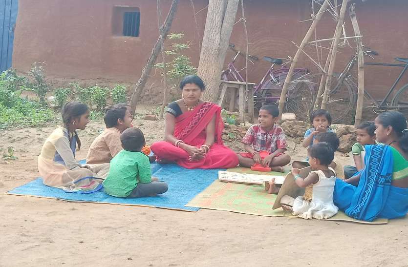 Solar energy will burn electricity in Anganwadis सौर ऊर्जा से रोशन होंगी जिले की 700 आंगनवाडिय़ां, एलइडी के साथ पंखों की होगी व्यवस्था, 10 नई आंगनवाड़ी बनवाने भी राशि जारी