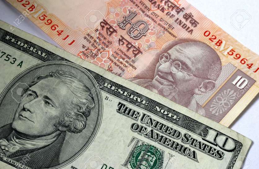 Dollar vs rupess तीन सप्ताह के निचले स्तर पर फिसला डॉलर इंडेक्स, 17 पैसे मजबूत हुआ रुपया