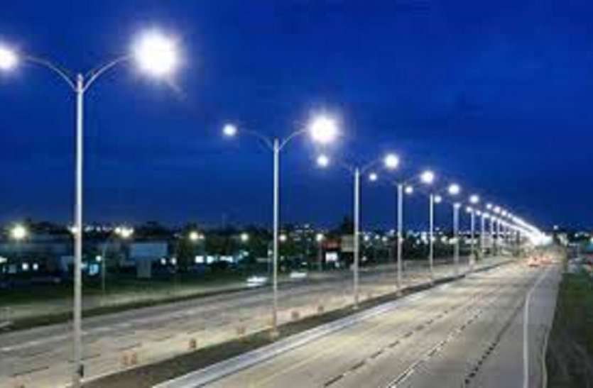 Street lights लेकसिटी में 38000 हजार स्ट्रीट लाइट का करार खत्म करेंगे