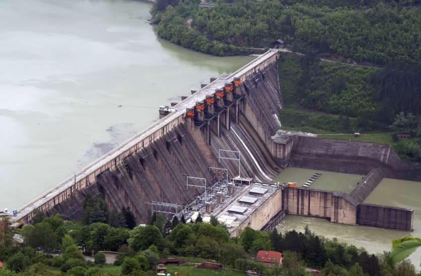 Blast in arun 3 hydropower project plant in Nepal assisted by India भारत की मदद से तैयार हो रहे नेपाल के हाईड्रोपावर प्लांट में बम धमाका, पीएम मोदी ने रखी थी आधारशिला