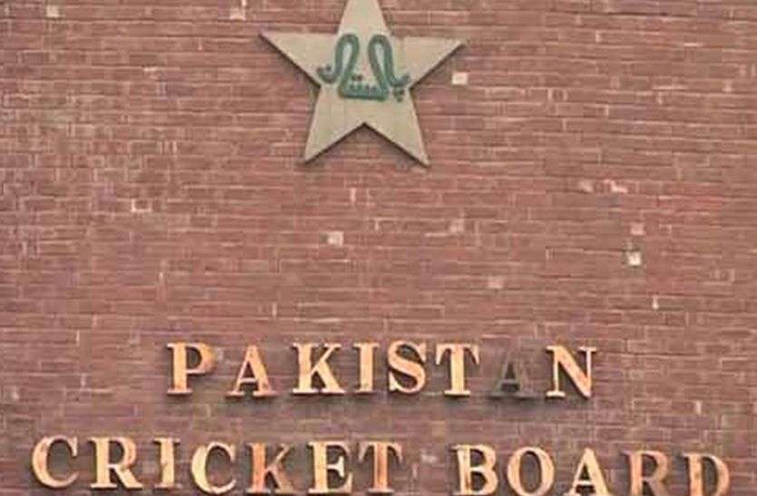PCB PCB ने वर्ल्ड कप के बीच में ही दे दी पाकिस्तान क्रिकेट टीम को धमकी