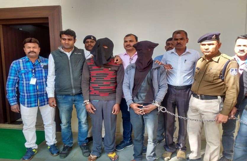 loot accused जेल में सजा काटते वक्त बनाई गैंग, बाहर आते व्यापारियों को सिलसिलेवार लूट, दो गिरफ्तार